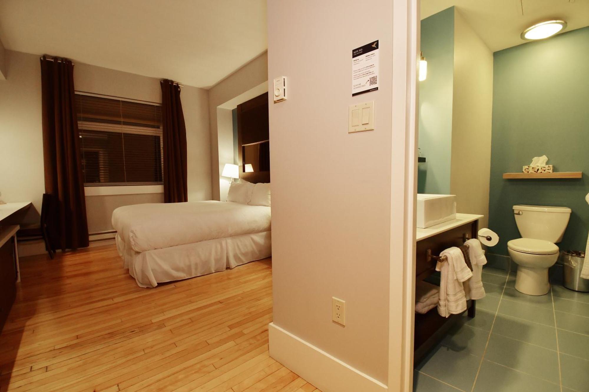 St James Gate By Bower Boutique Hotels Moncton Room photo
